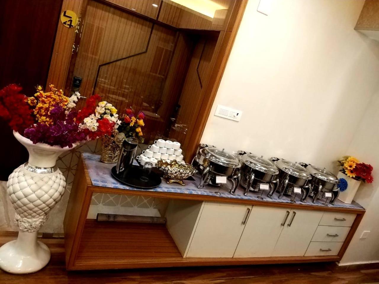 Grand Elegant Hotel Chennai Bagian luar foto